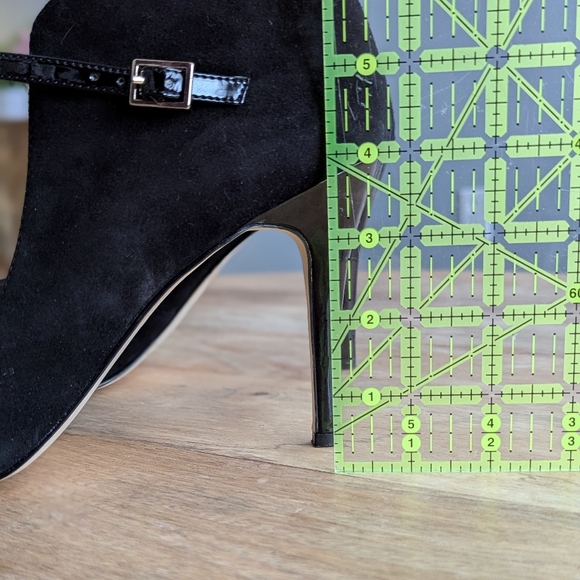 Ann Taylor Colette Suede Peep Toe, Size 10 - Picture 2 of 14